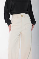 Soft Sand Relaxed Jeans