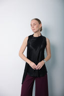 Urban Chic Black Top